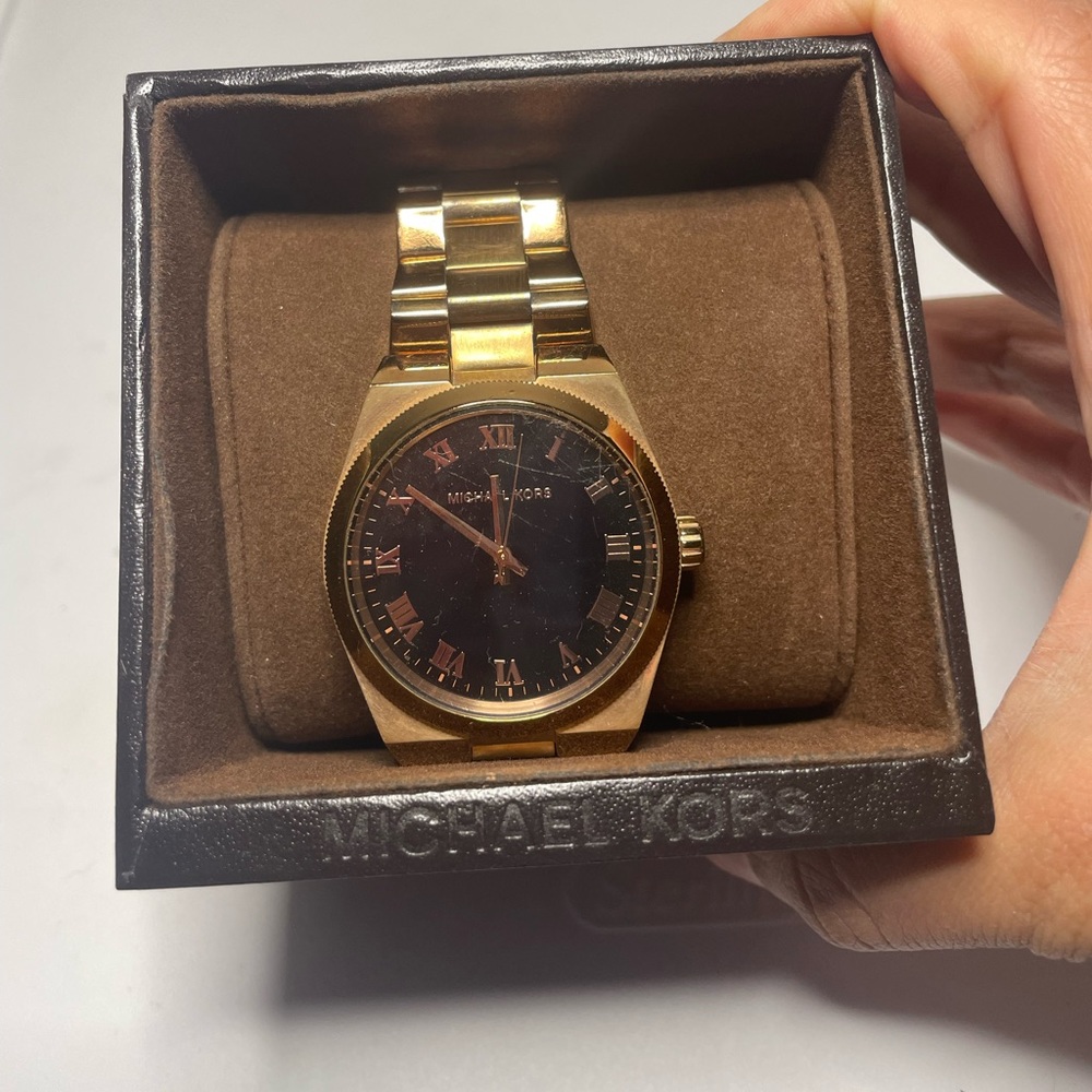 MK watch